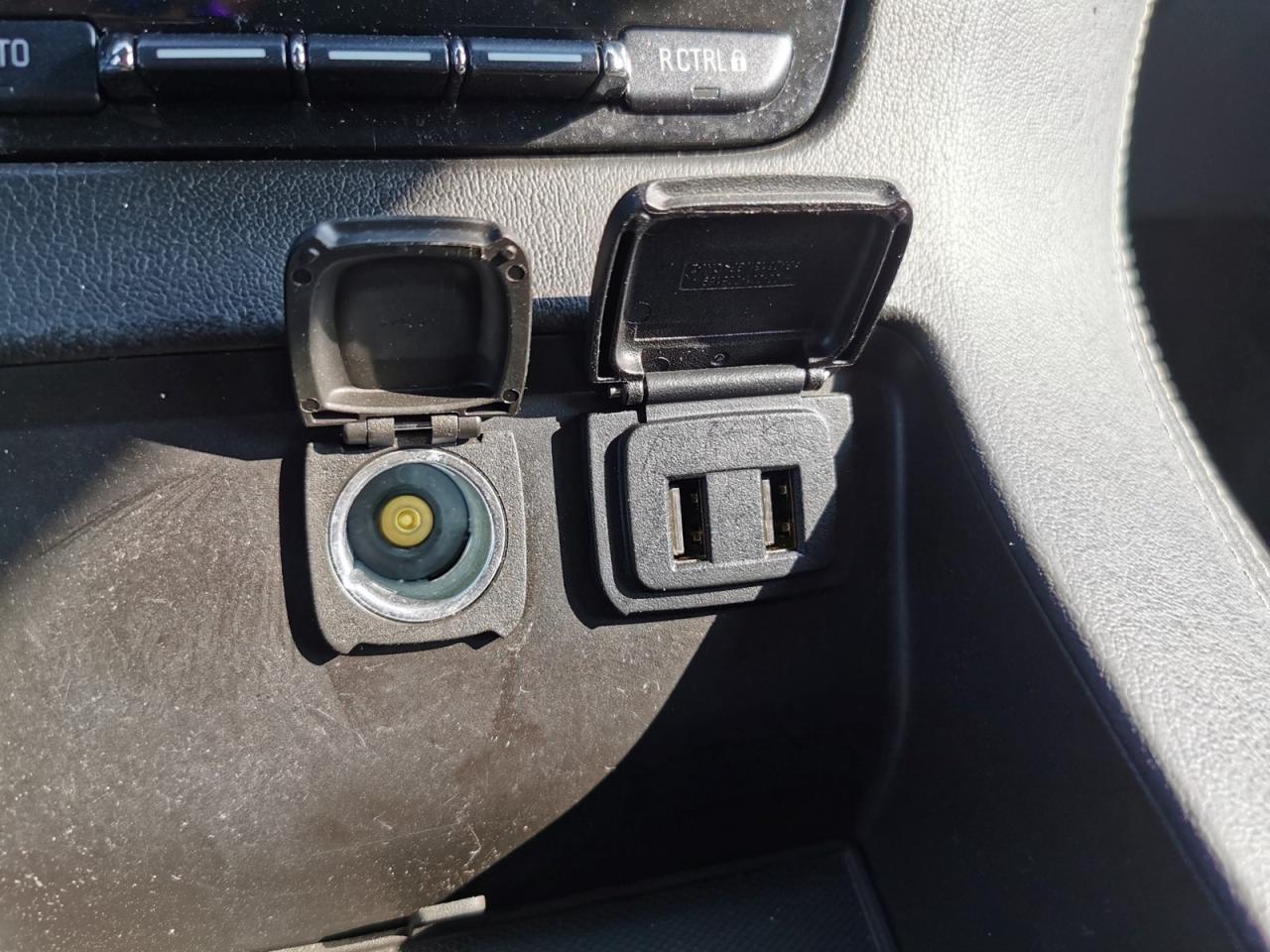 2020 GMC Yukon XL SLE - Photo #34