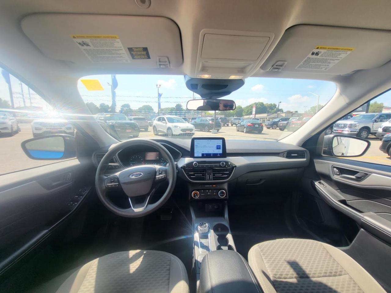 2022 Ford Escape SE FWD Photo3