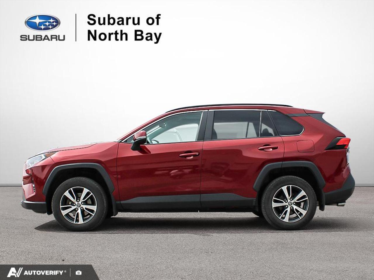 2021 Toyota RAV4 XLE Photo2