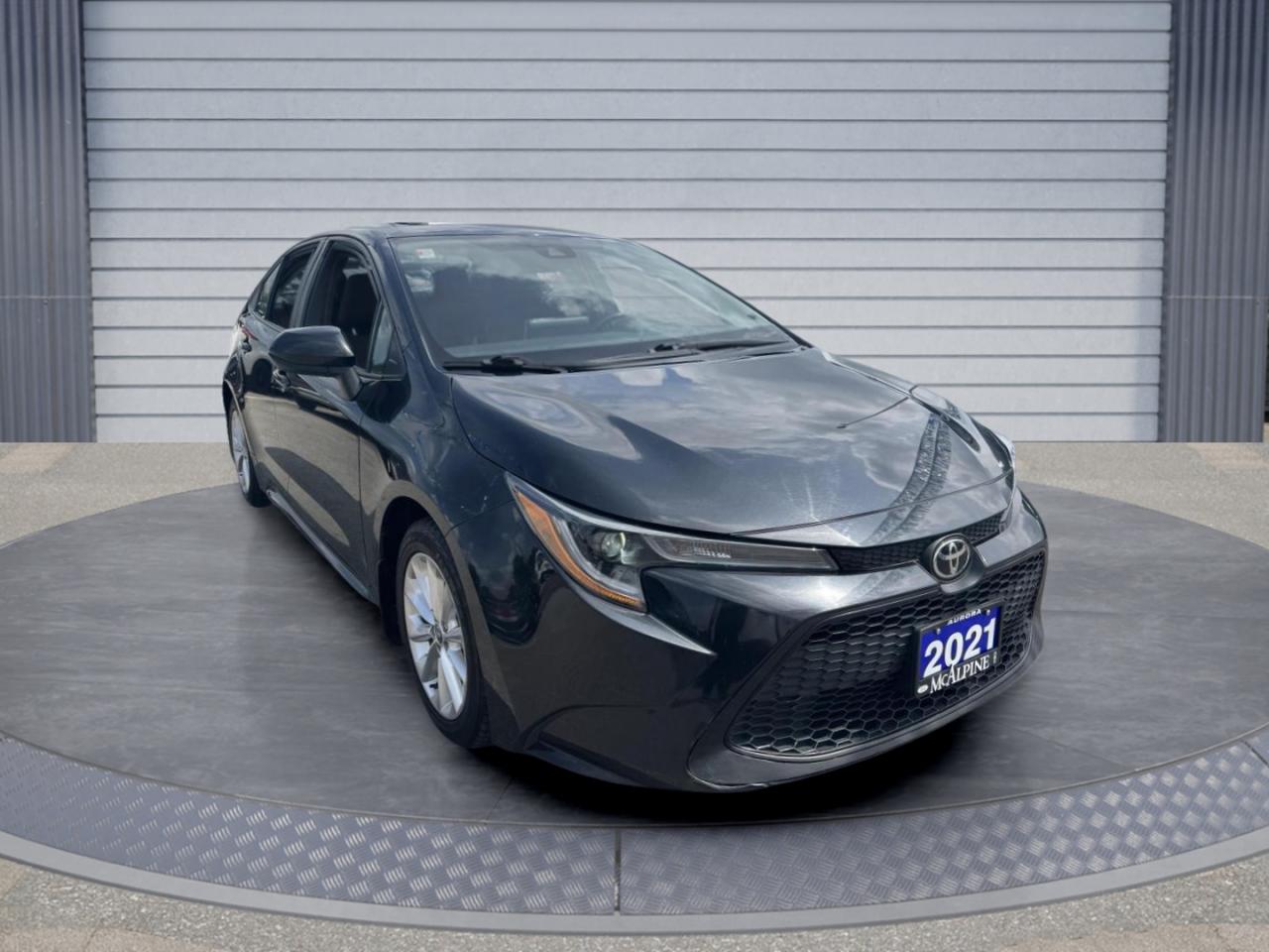 2021 Toyota Corolla LE Photo