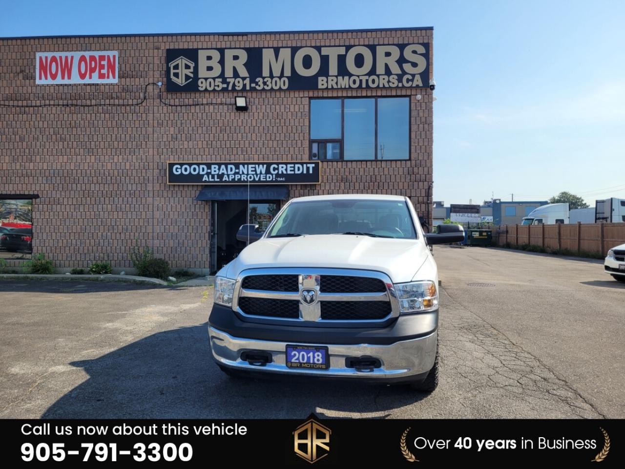 2018 RAM 1500 4WD | Hemi 5.7L | No  Accidents Reported  | with L Photo