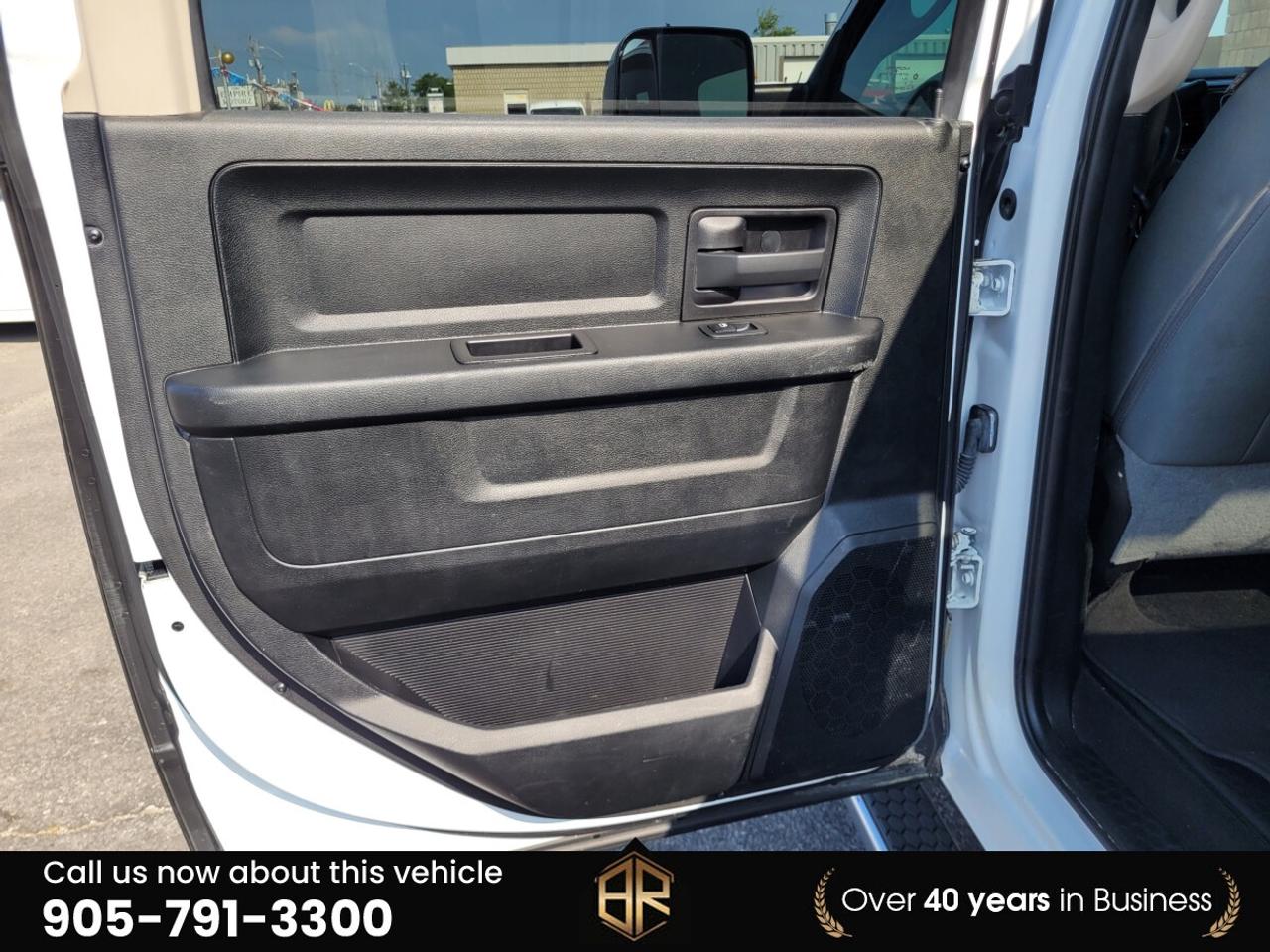 2018 RAM 1500 4WD | Hemi 5.7L | No  Accidents Reported  | with L Photo