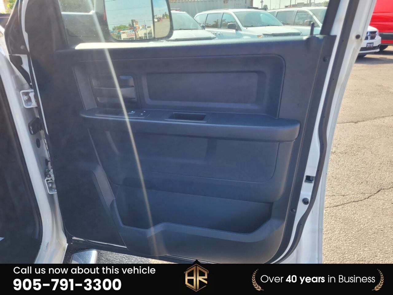 2018 RAM 1500 4WD | Hemi 5.7L | No  Accidents Reported  | with L Photo