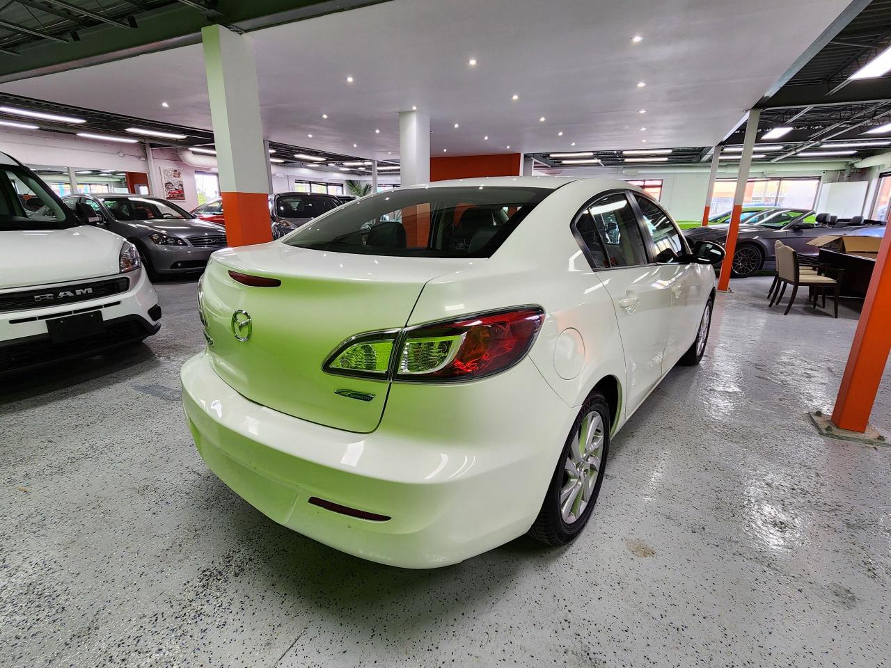 2012 Mazda MAZDA3 GS-SKY Sunroof H-Ted Seats Certified Clean Auto - Photo #8