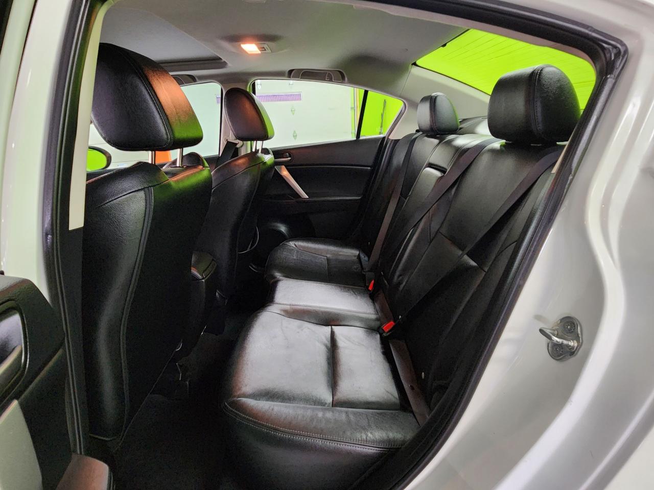 2012 Mazda MAZDA3 GS-SKY Sunroof H-Ted Seats Certified Clean Auto - Photo #16