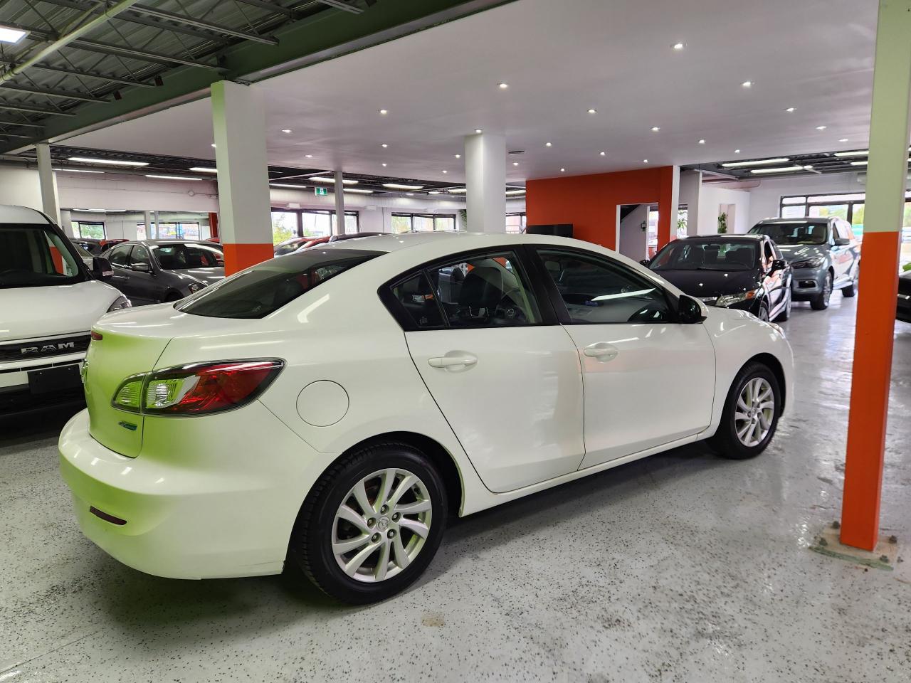 2012 Mazda MAZDA3 GS-SKY Sunroof H-Ted Seats Certified Clean Auto - Photo #9
