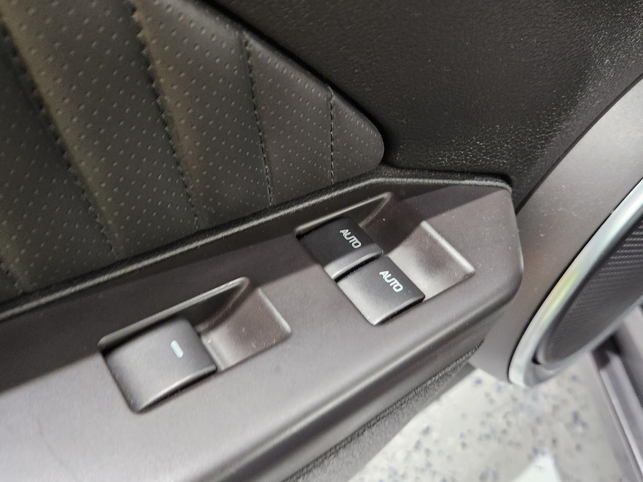 2013 Ford Mustang Shelby GT500 - Photo #32