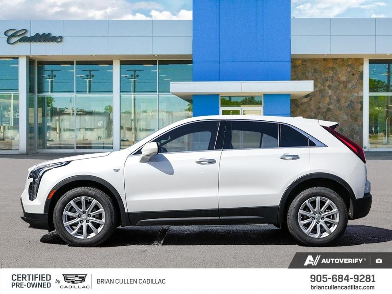 2022 Cadillac XT4 FWD Luxury FWD 4dr Luxury Photo2