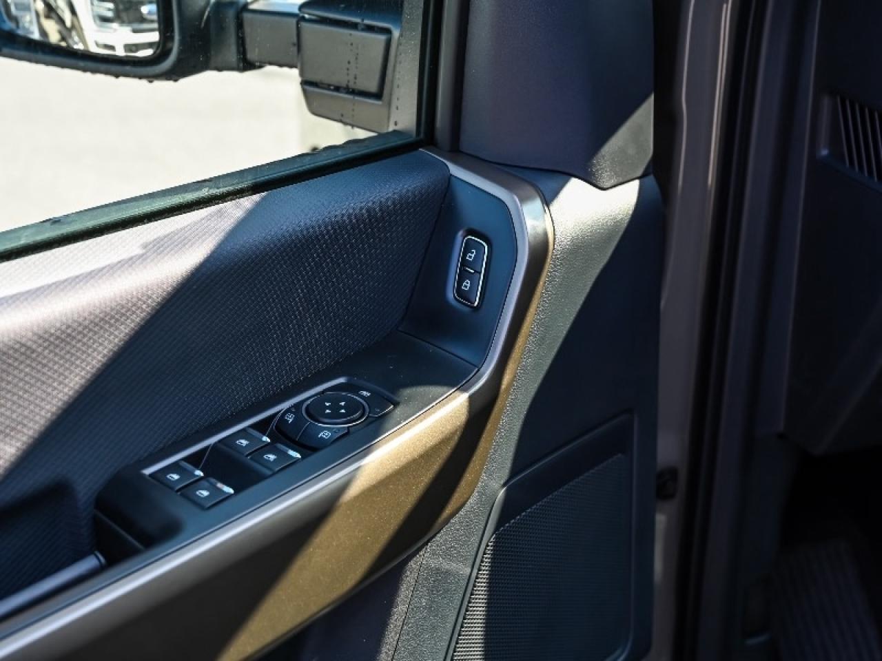 2025 Ford F-150 STX Photo