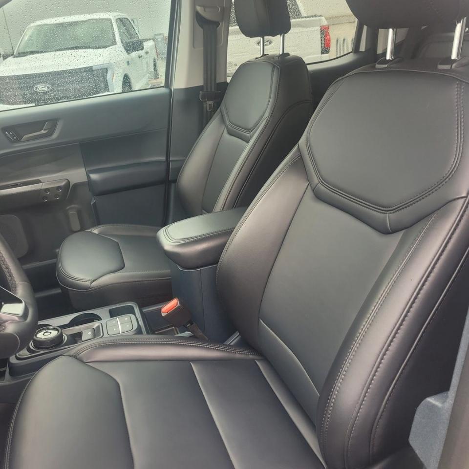 2024 Ford Maverick Lariat Photo28