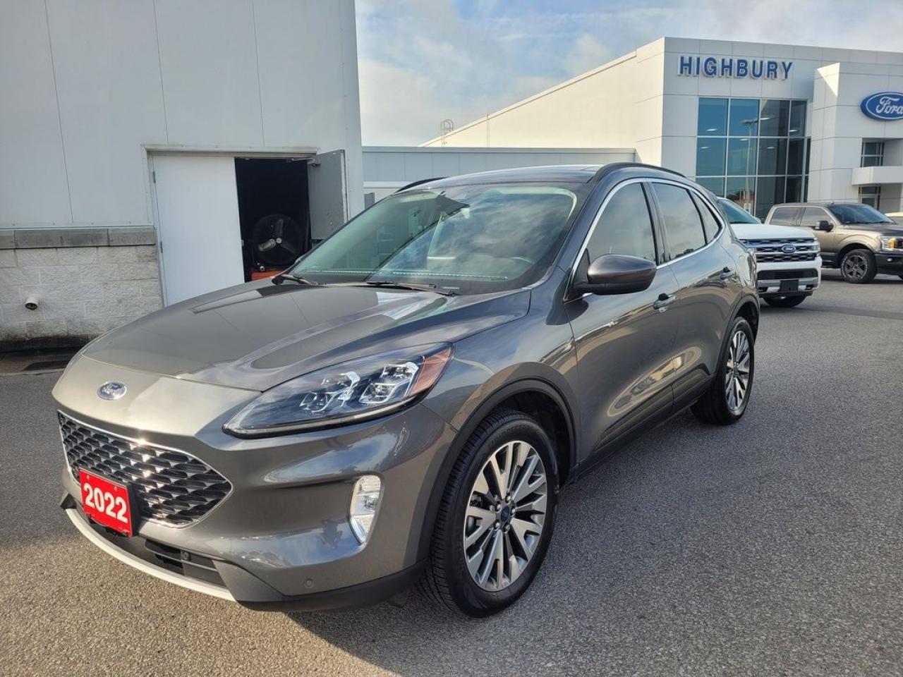 Used 2022 Ford Escape Hybrid Titanium for sale in London, ON