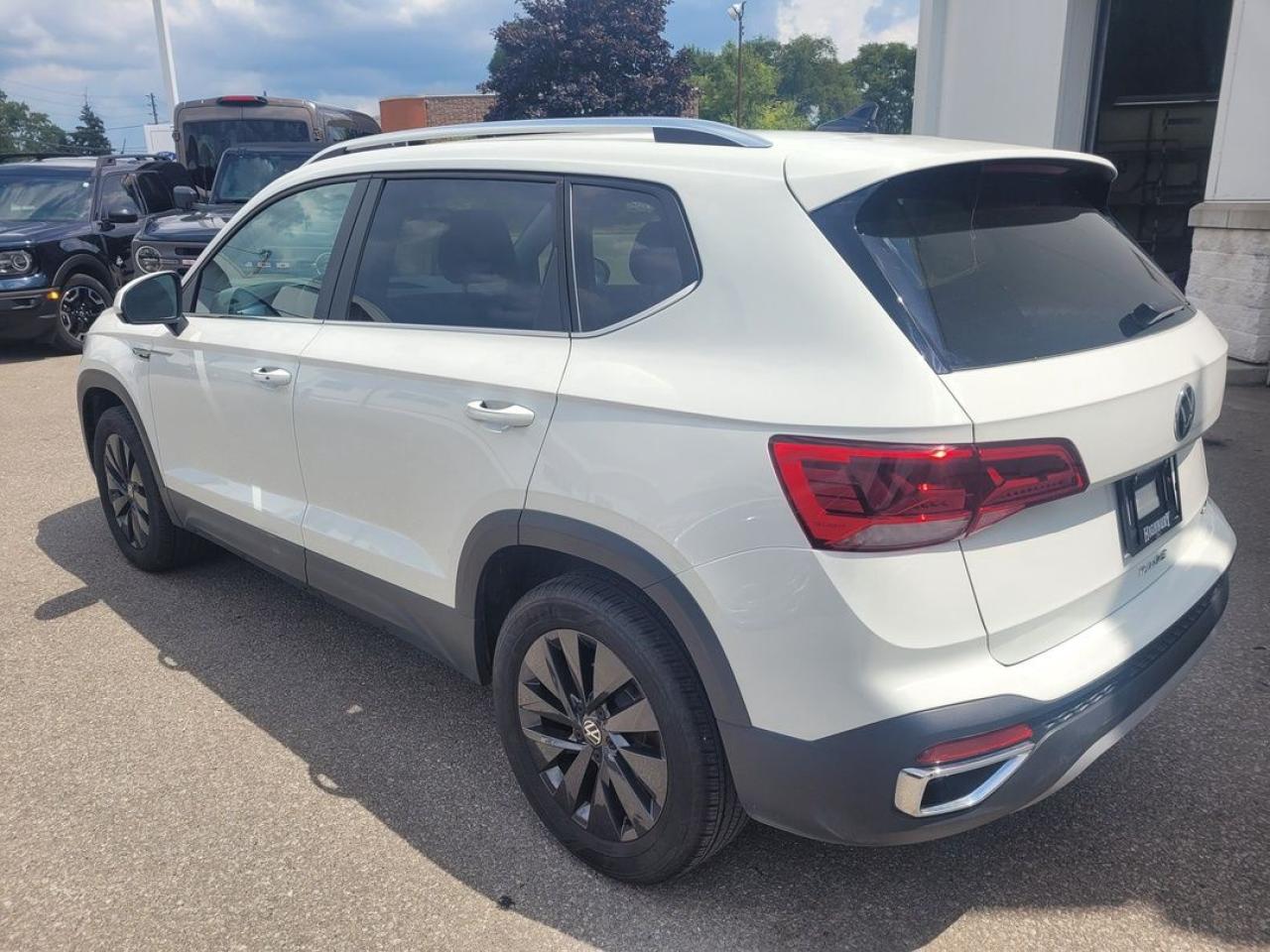 2022 Volkswagen Taos Comfortline Photo3