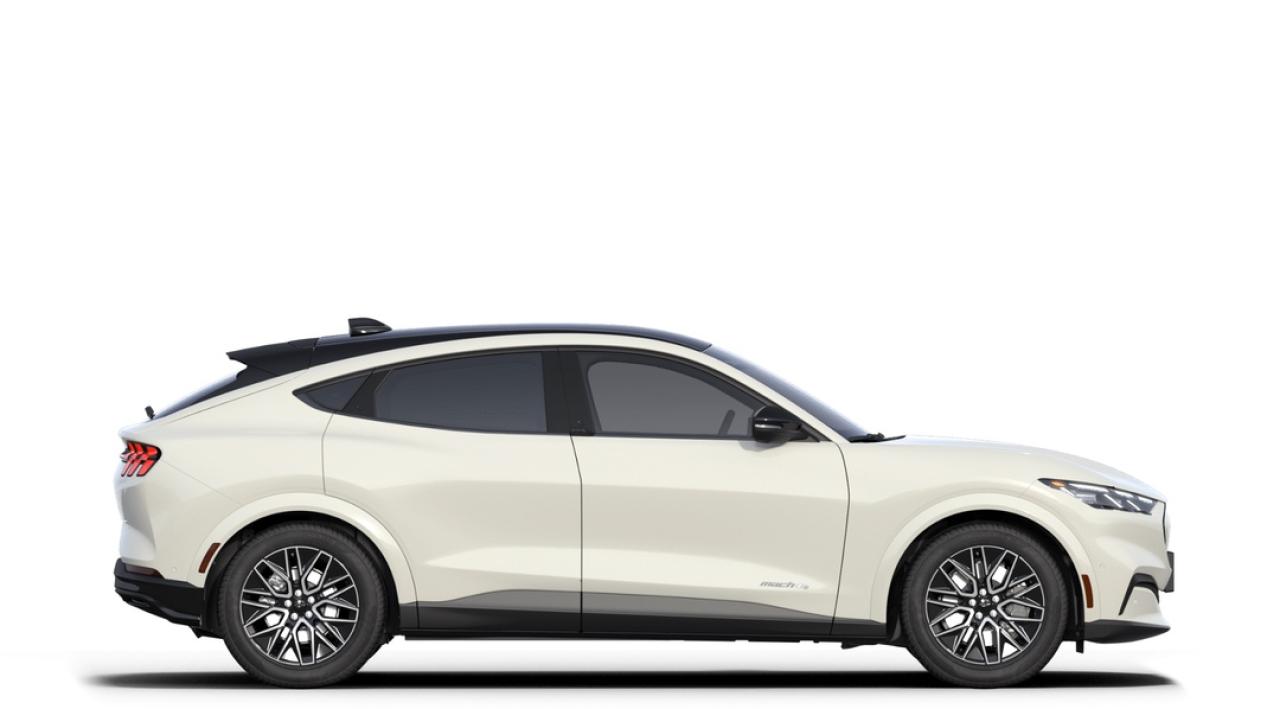 2025 Ford Mustang Mach-E Premium Photo4
