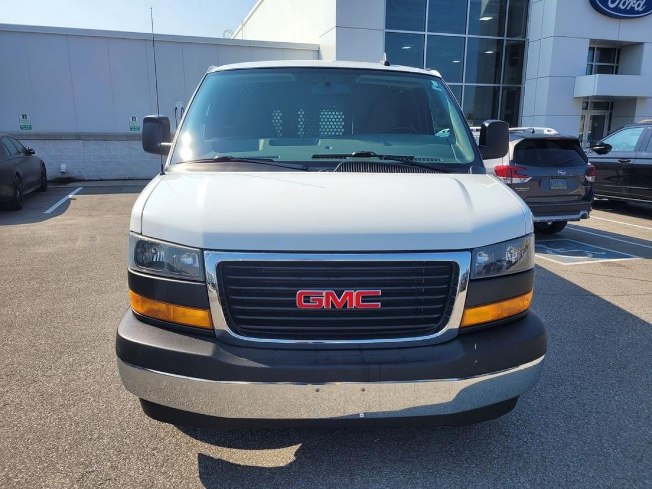 2020 GMC Savana 3500 Work Van Photo2