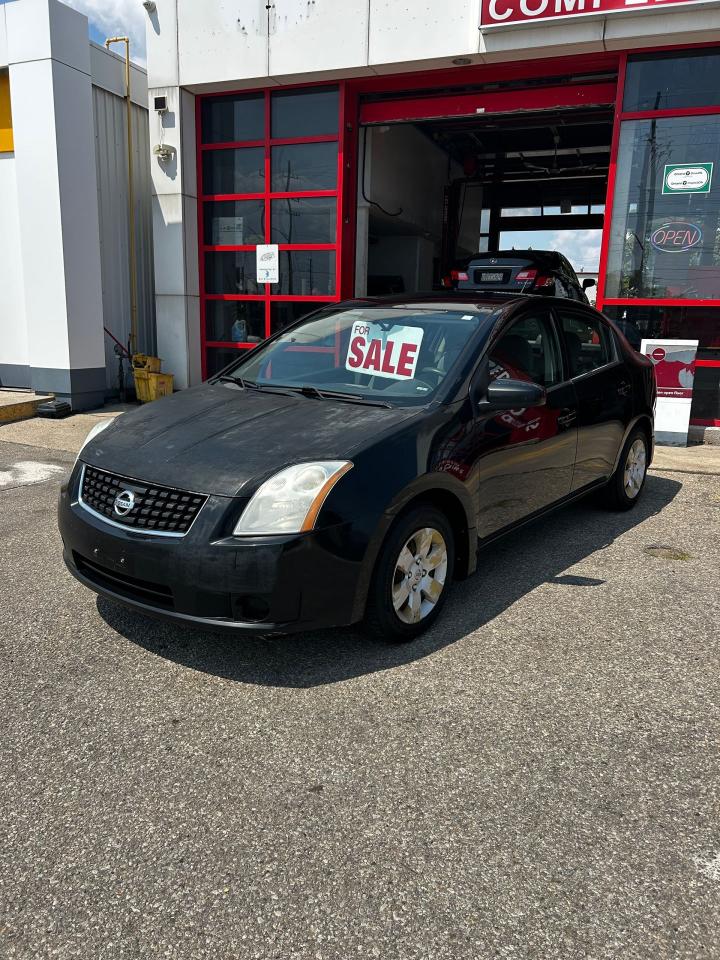 2009 Nissan Sentra 2.0 - Photo #2