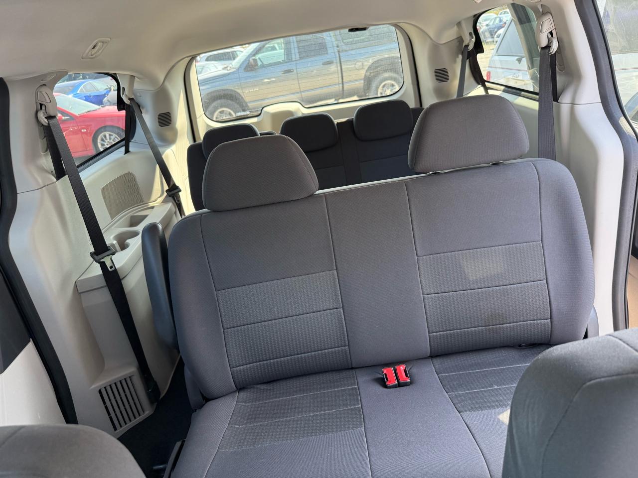 2008 Dodge Grand Caravan SE - Photo #5