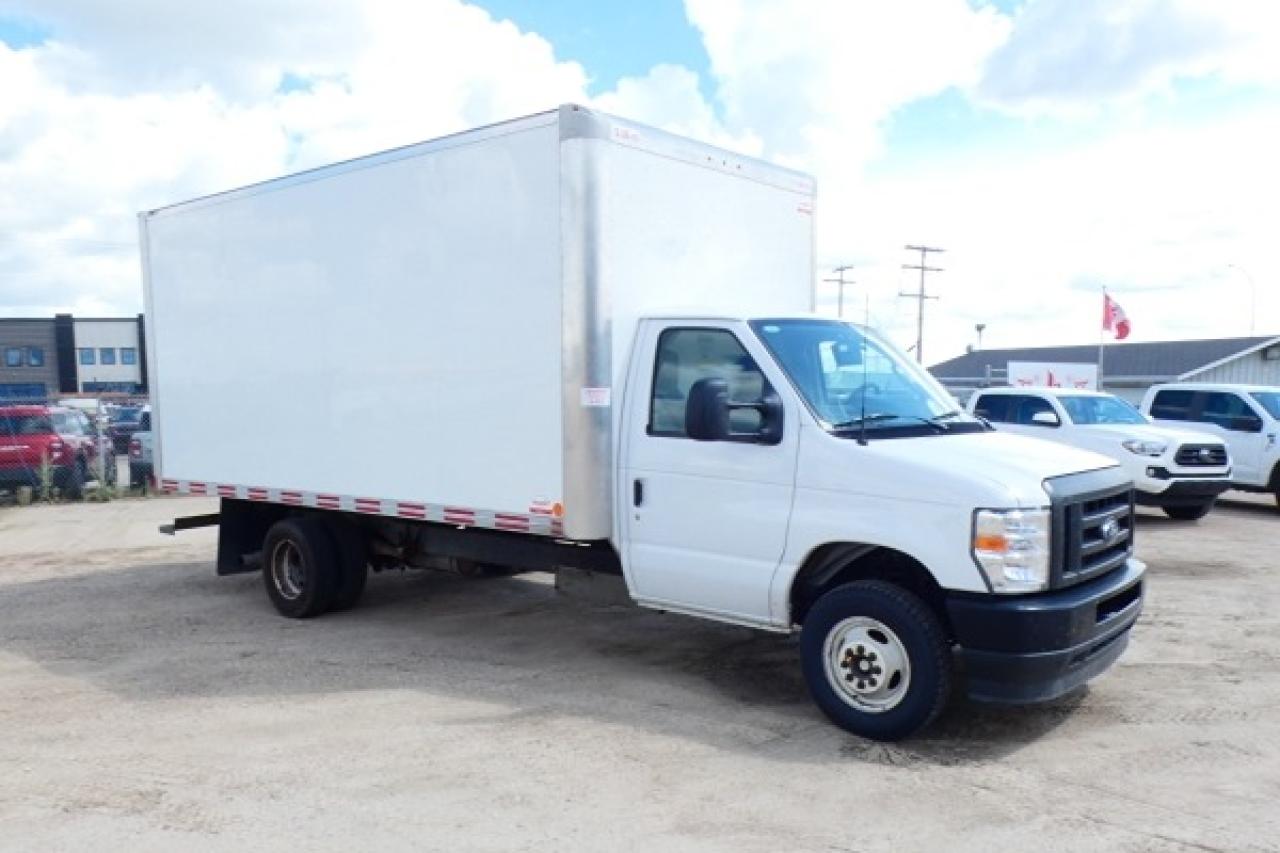2024 Ford E-450 CUBE VAN DRW w/BUC - Photo #4
