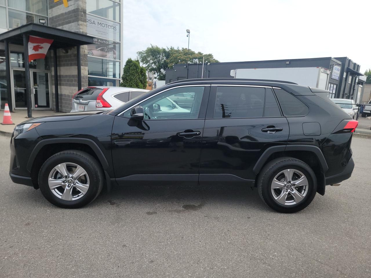 2023 Toyota RAV4 XLE - Photo #8