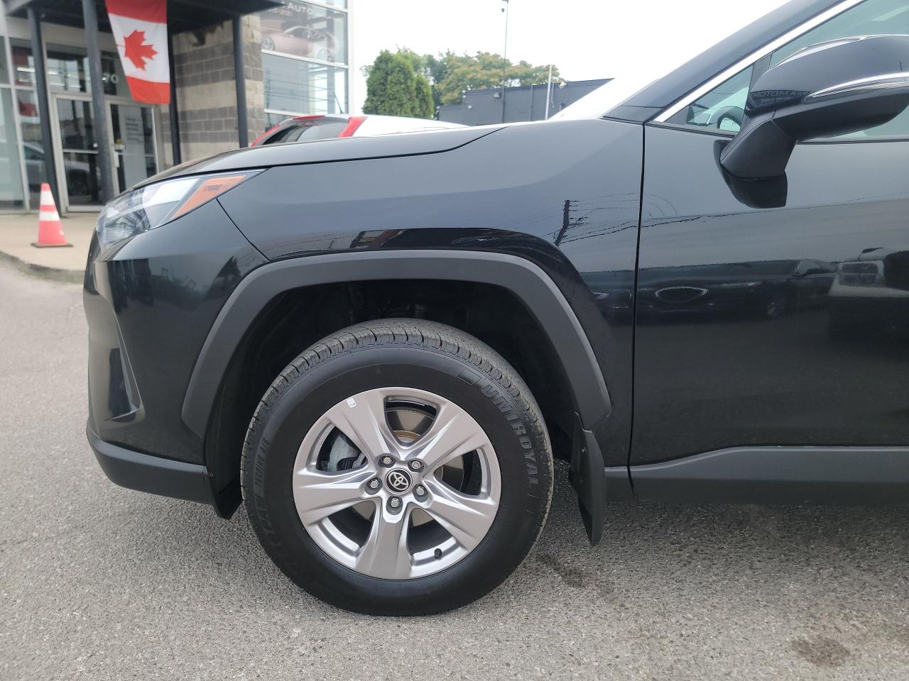 2023 Toyota RAV4 XLE - Photo #10