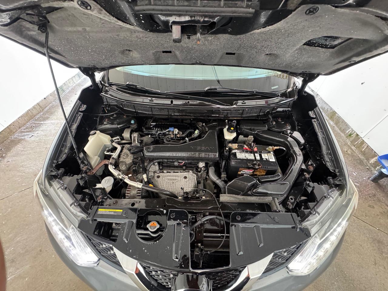 2016 Nissan Rogue SV, AWD, PANO ROOF, WELL SERVICED, CERTIFIED - Photo #17