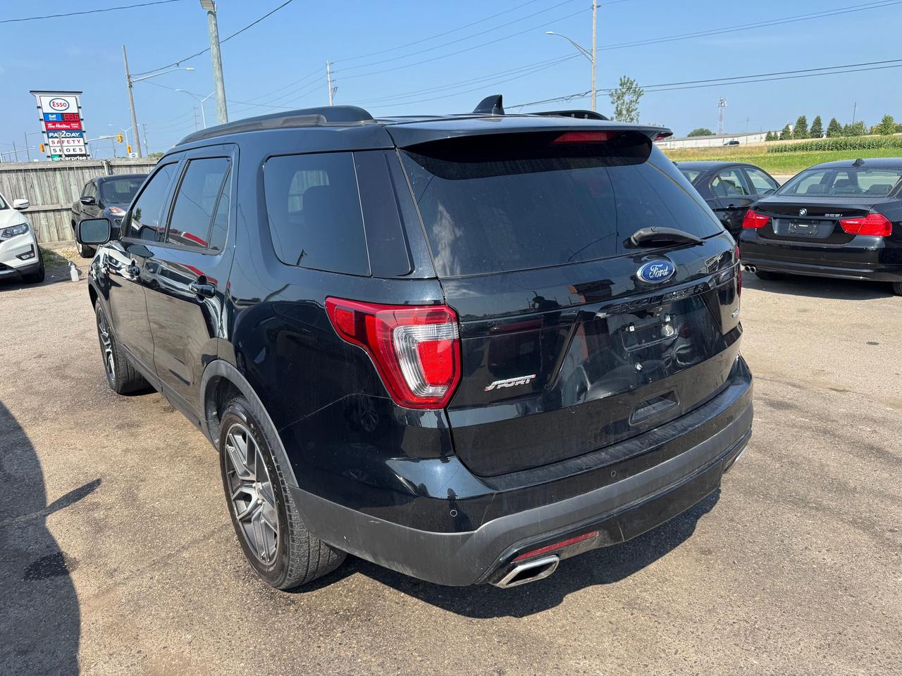 2016 Ford Explorer Sport, WELL MAINTAINED, 7 PASSENGER, CERTIFIED Photo