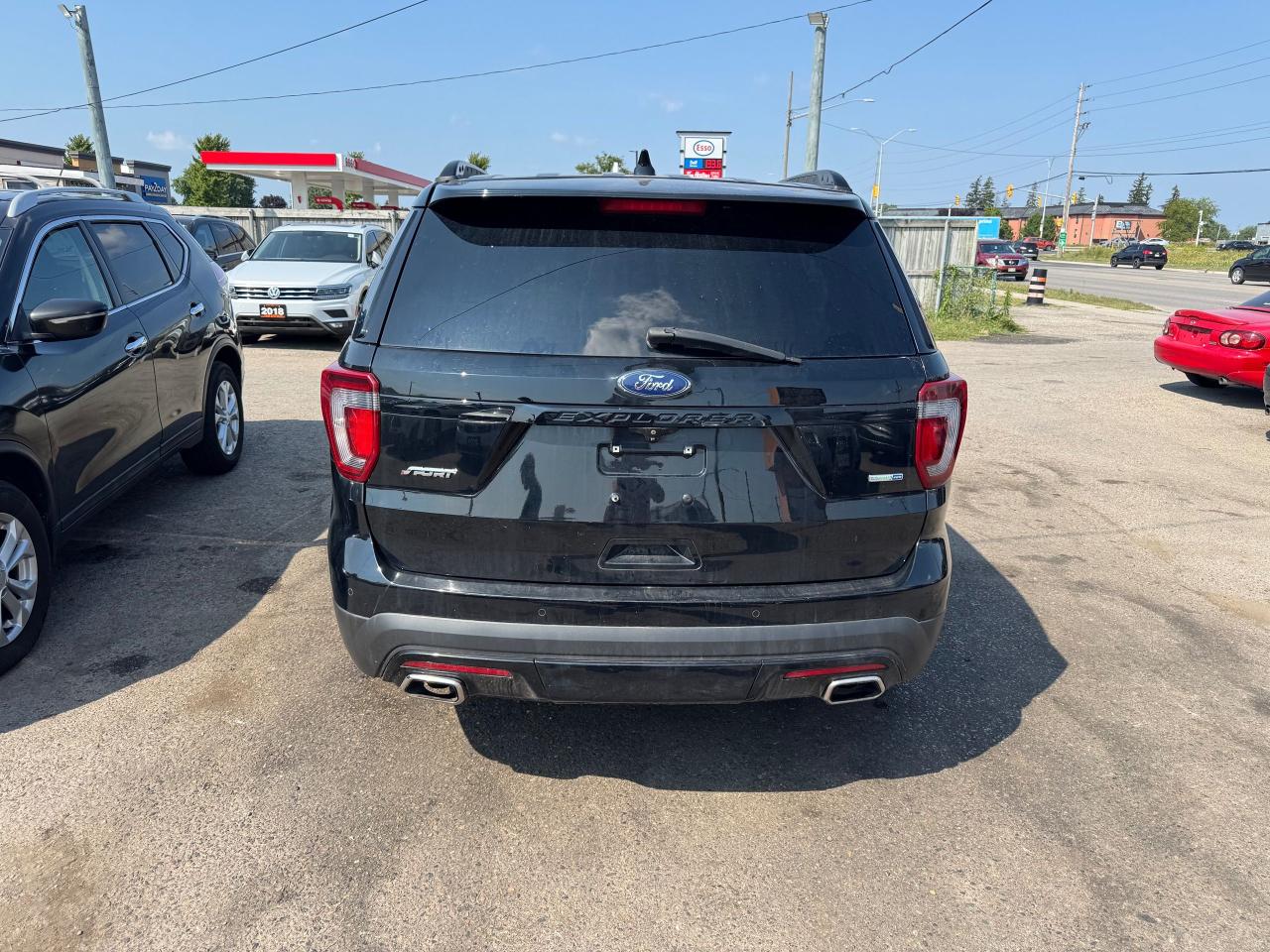 2016 Ford Explorer Sport, WELL MAINTAINED, 7 PASSENGER, CERTIFIED Photo3