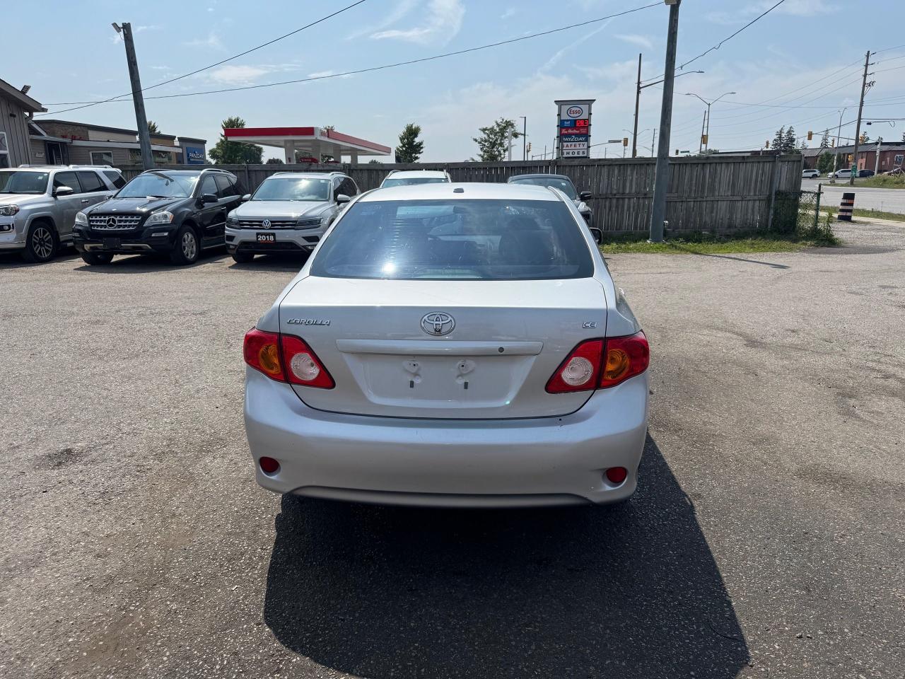 2010 Toyota Corolla CE, AUTO, LOW KMS, ONLY 32,000KMS, CERTIFIED - Photo #4