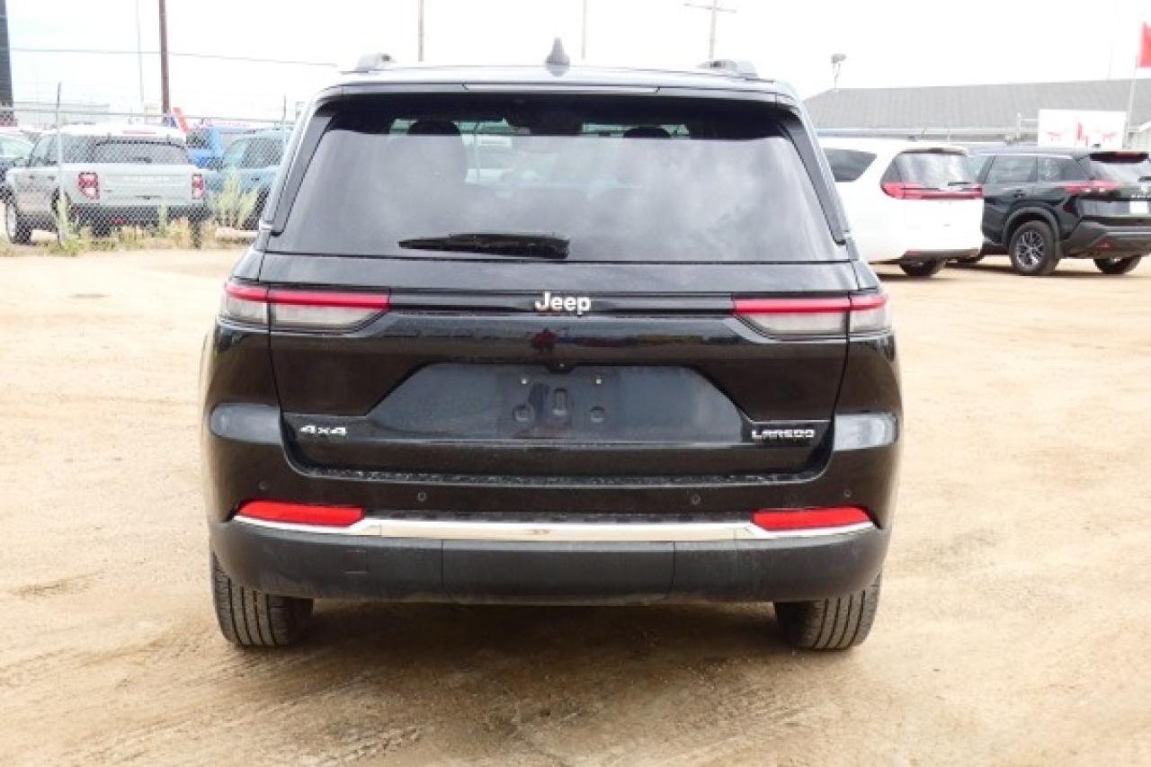 2023 Jeep Grand Cherokee Laredo 4x4 w/Htd cloth, S/R, BUC - Photo #7