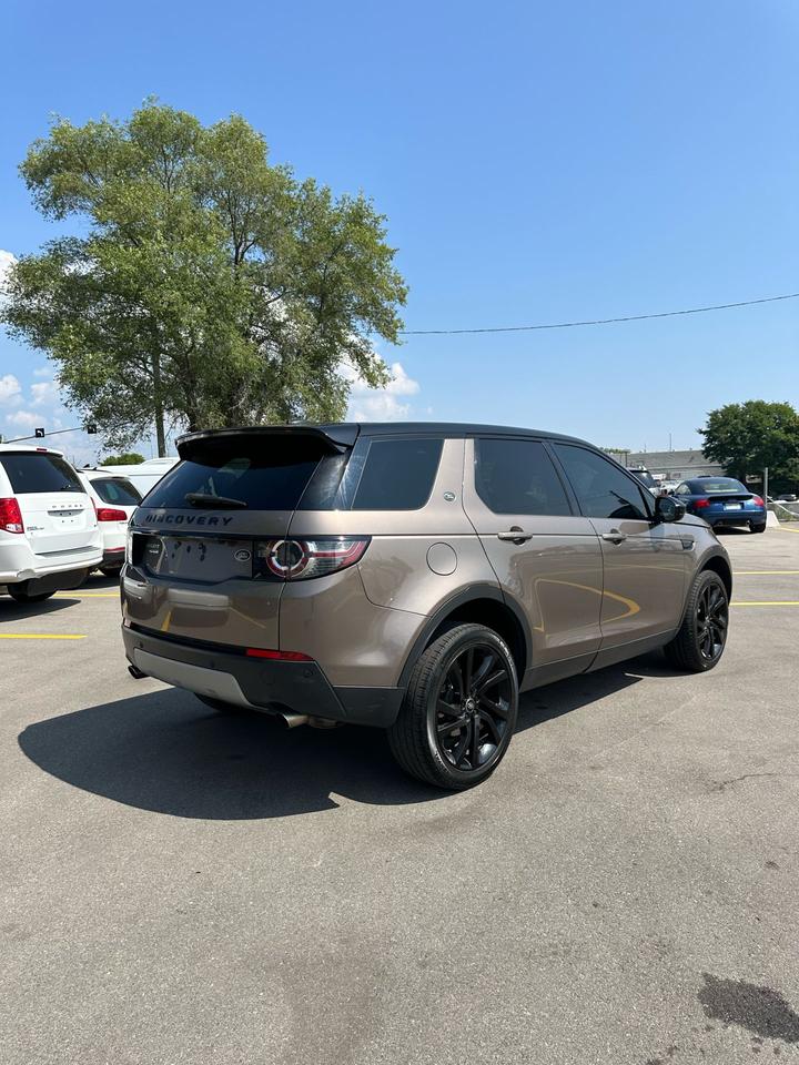 2015 Land Rover Discovery Sport HSE Photo