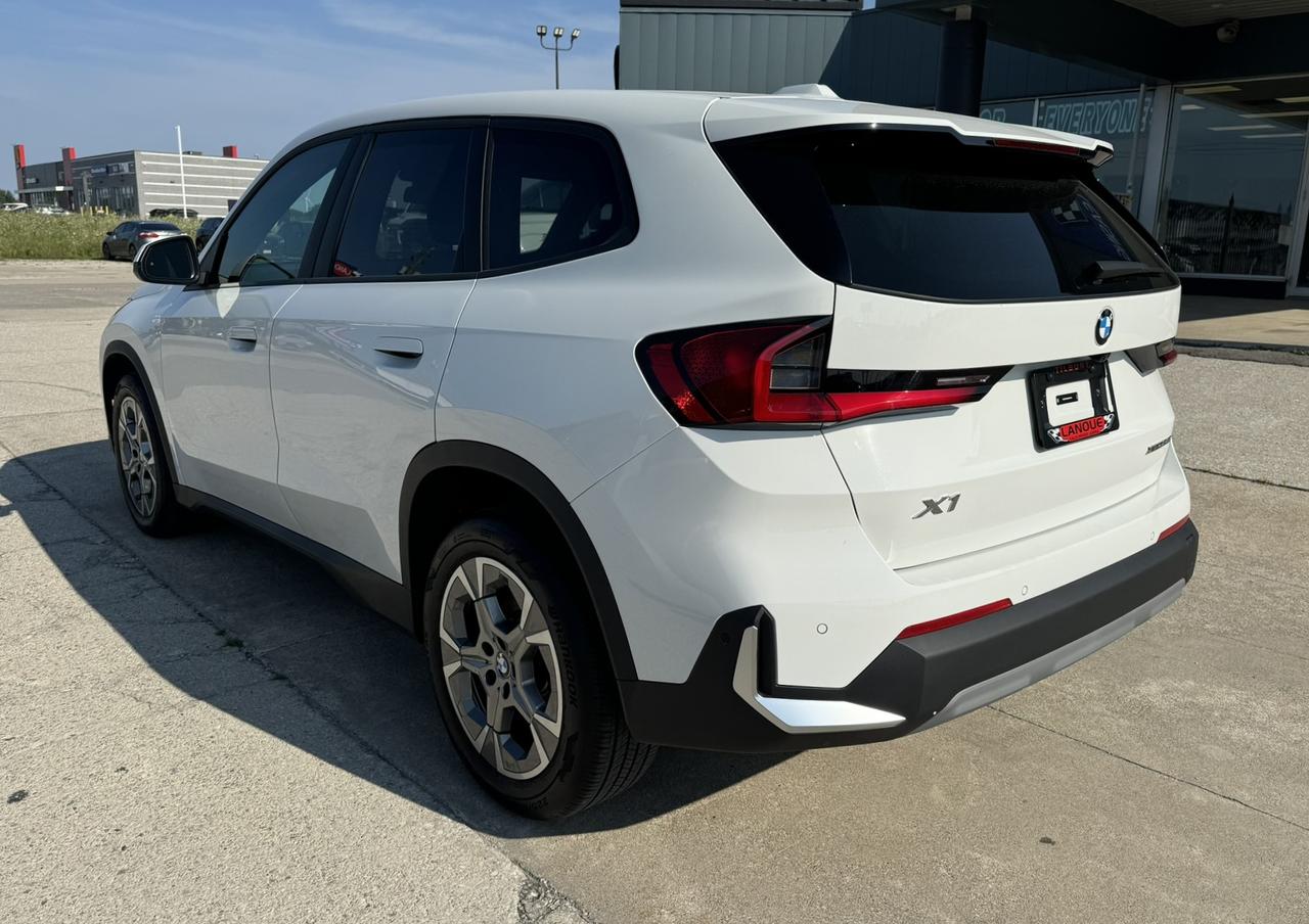 2023 BMW X1 xDrive28i Photo