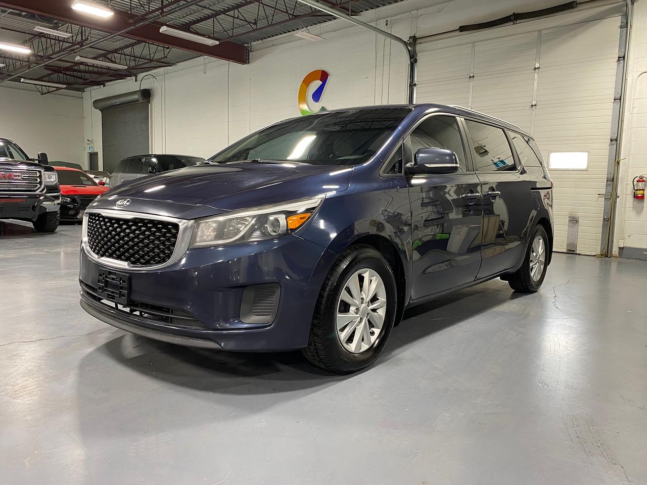 2017 Kia Sedona LX - Photo #1