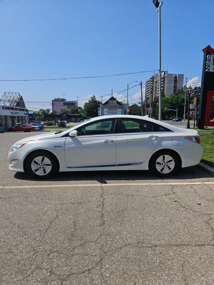 2013 Hyundai Sonata Hybrid 4dr Sdn - Photo #13