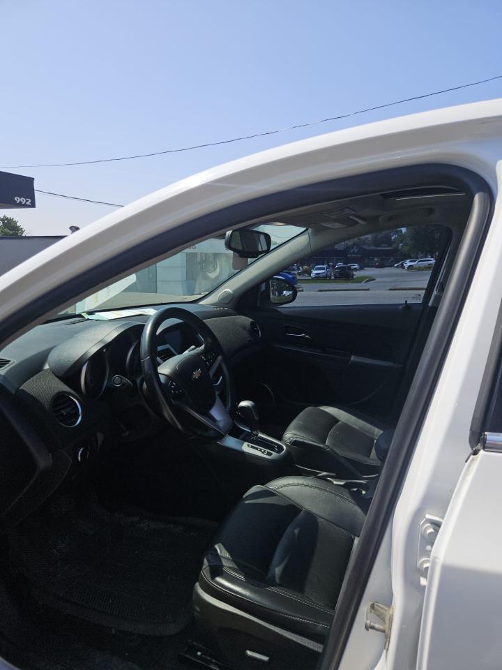 2014 Chevrolet Cruze 4dr Sdn 2lt - Photo #14