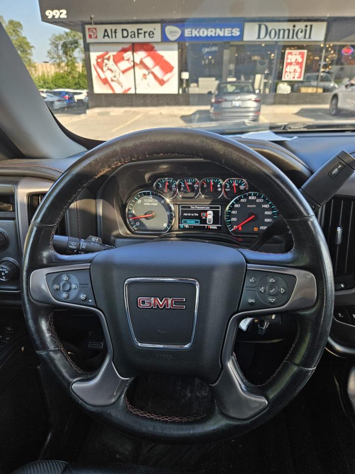 2017 GMC Sierra 1500 4WD Crew Cab 153.0" SLT - Photo #16