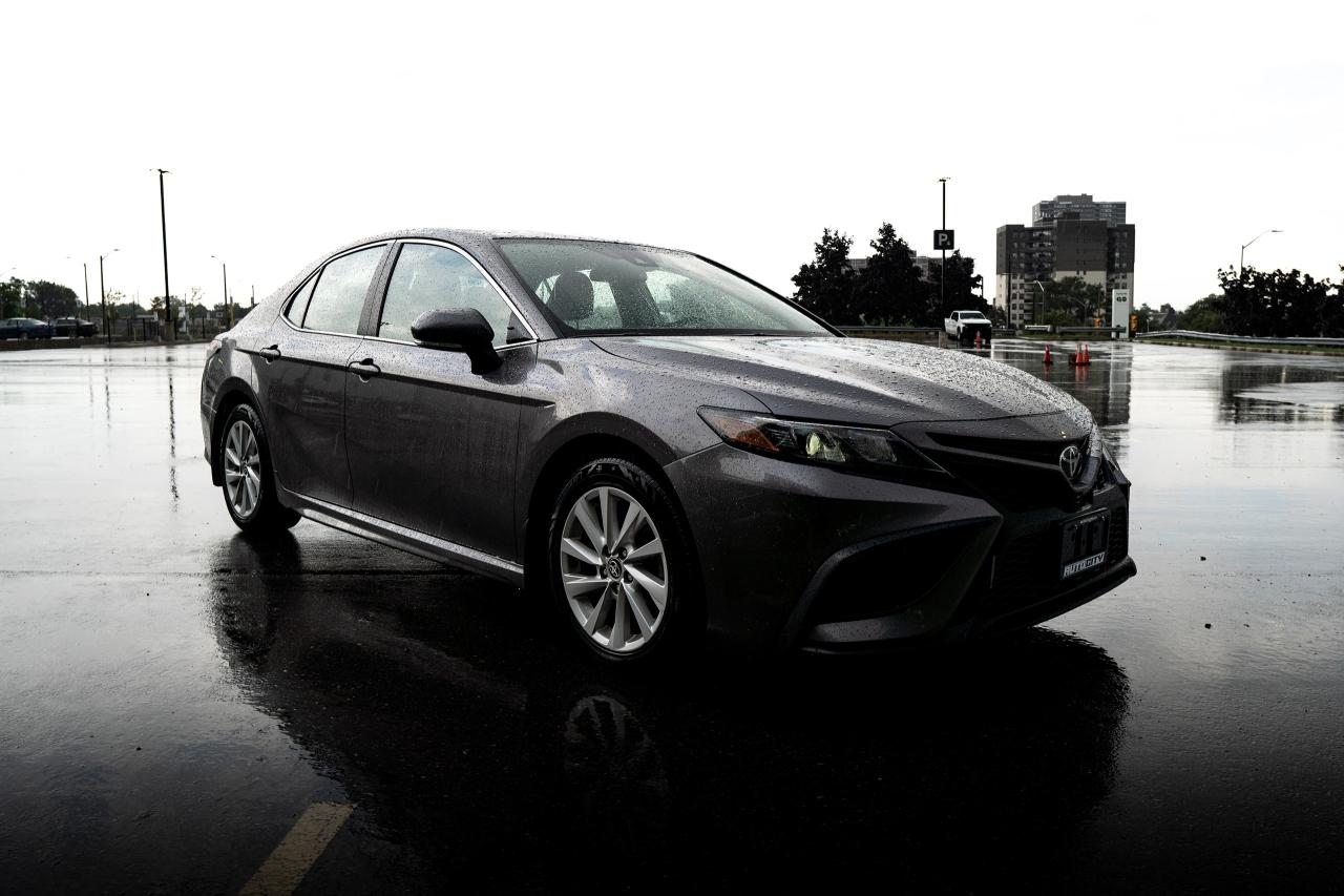 2022 Toyota Camry SE - Photo #3