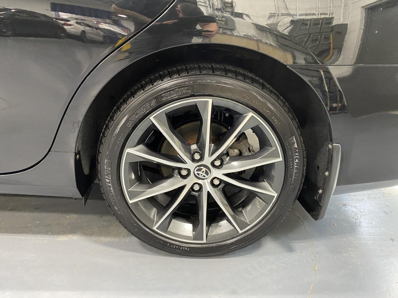 2015 Toyota Camry XSE - Photo #10