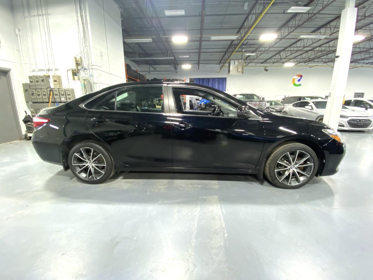 2015 Toyota Camry XSE - Photo #6