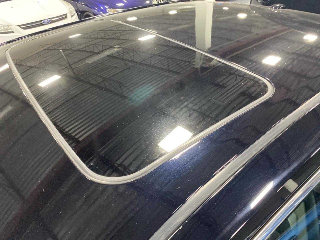 2015 Toyota Camry XSE Photo