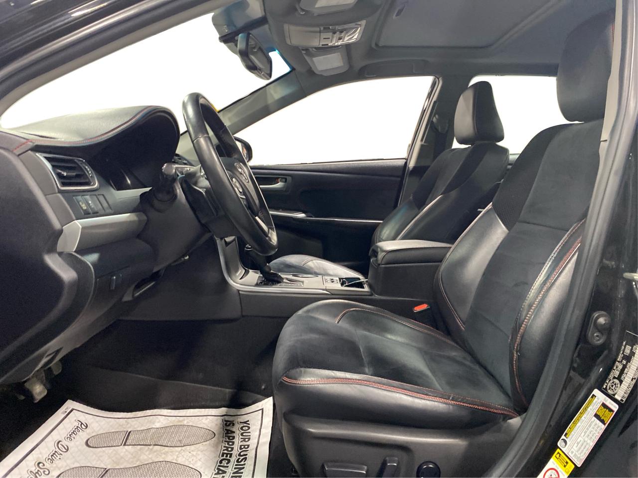 2015 Toyota Camry XSE Photo