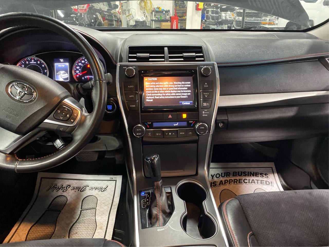 2015 Toyota Camry XSE Photo