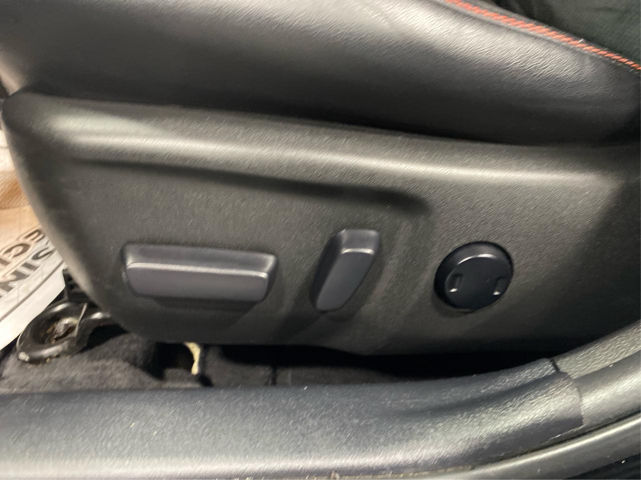 2015 Toyota Camry XSE Photo