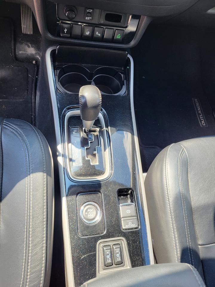 2020 Mitsubishi Outlander GT Photo