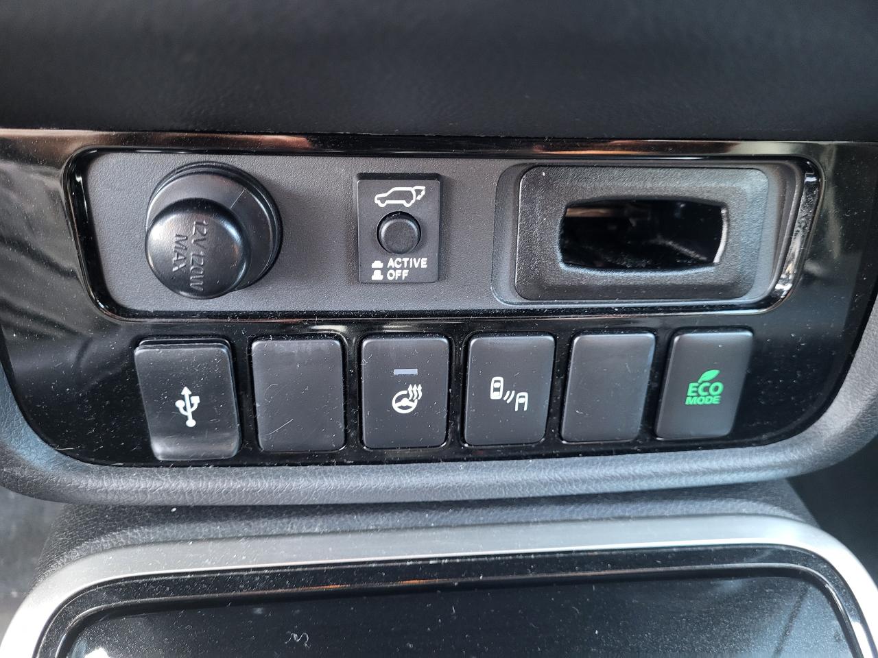 2020 Mitsubishi Outlander GT Photo