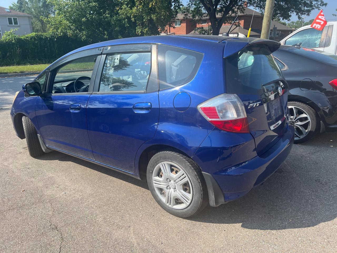 2014 Honda Fit LX Photo2