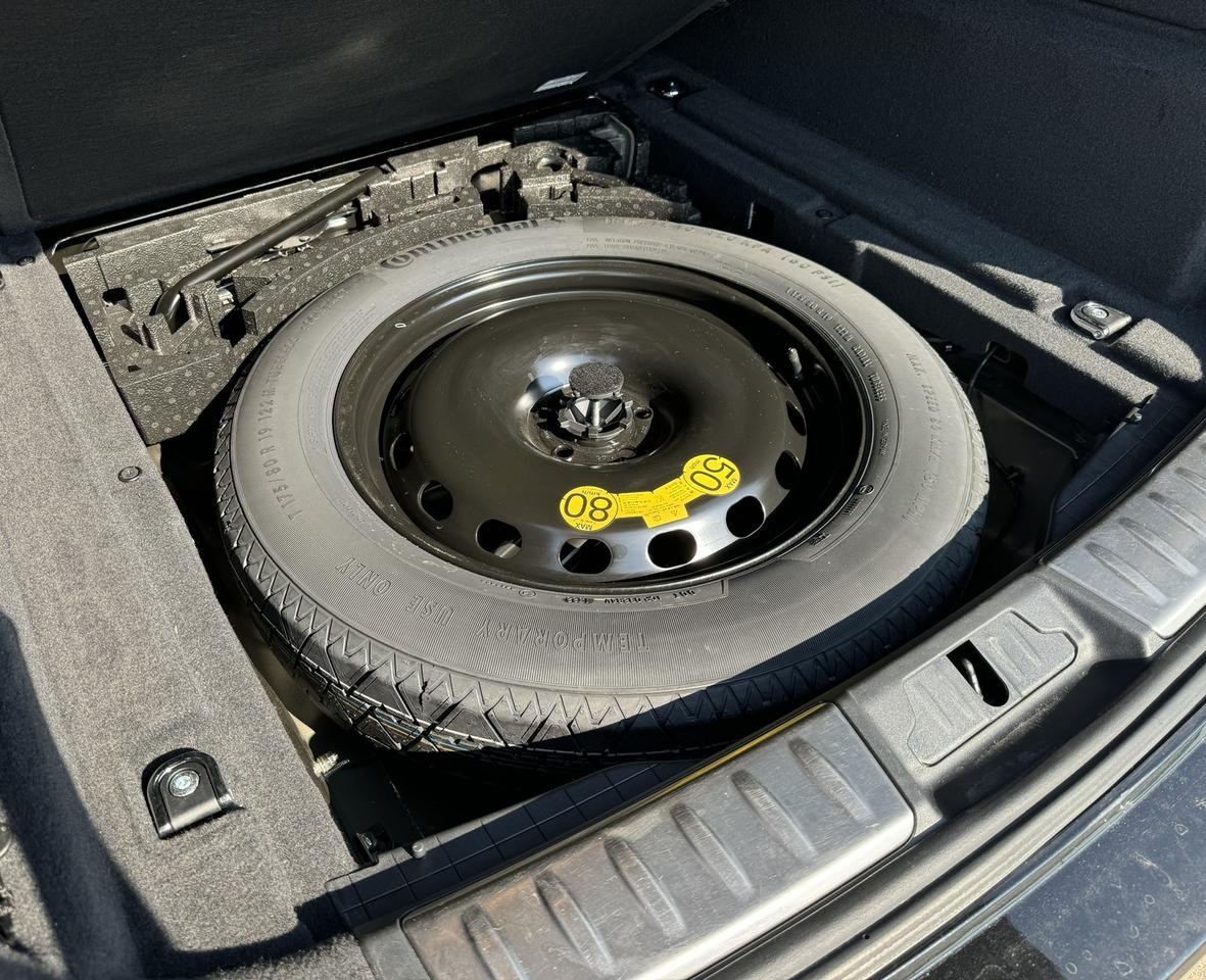 2022 Jaguar F-PACE P250 S Photo