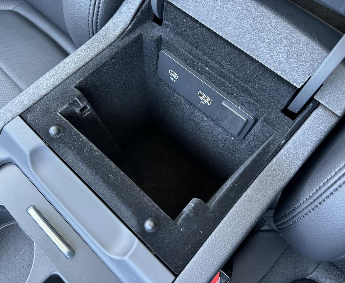 2022 Jaguar F-PACE P250 S Photo