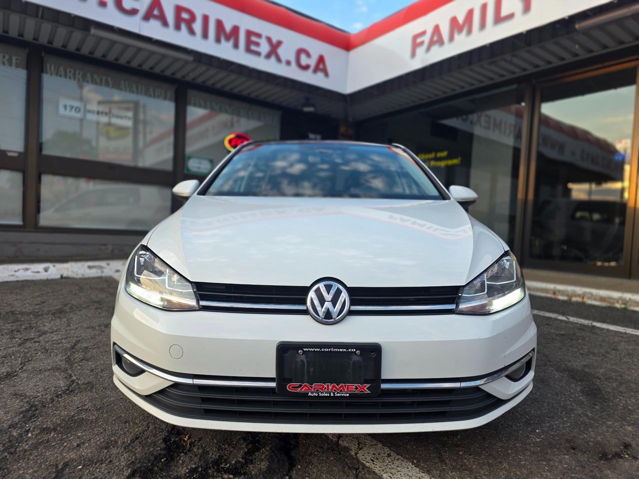 2018 Volkswagen Golf 1.8 TSI Comfortline Accident Free | One Owner | Sunroof | Heated Seats | Backup Camera Photo