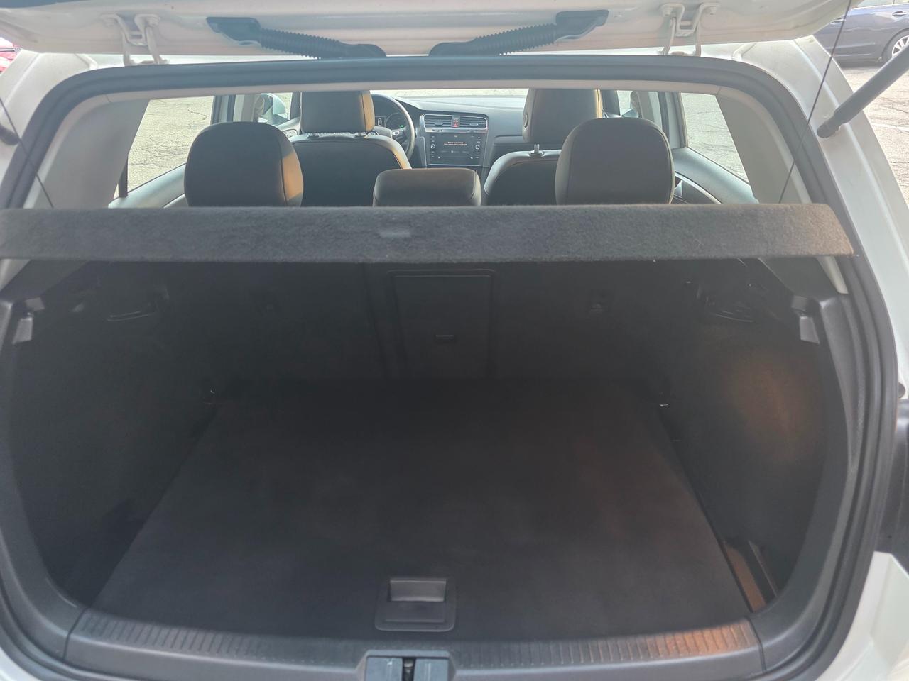 2018 Volkswagen Golf 1.8 TSI Comfortline Accident Free | One Owner | Sunroof | Heated Seats | Backup Camera Photo