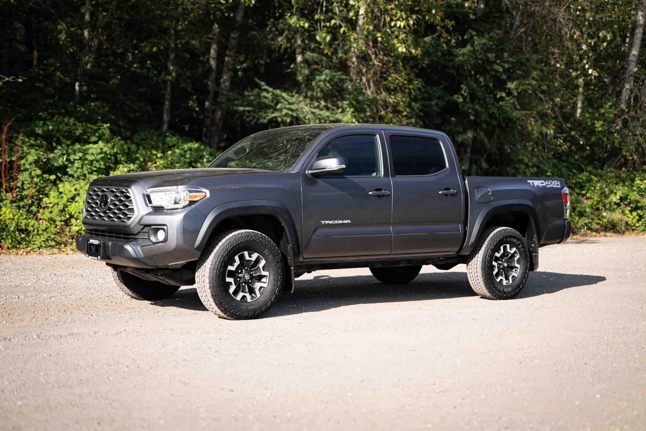 Used 2022 Toyota Tacoma *TOW PACKAGE*LINED BOX*REMOTE START* for sale in Surrey, BC