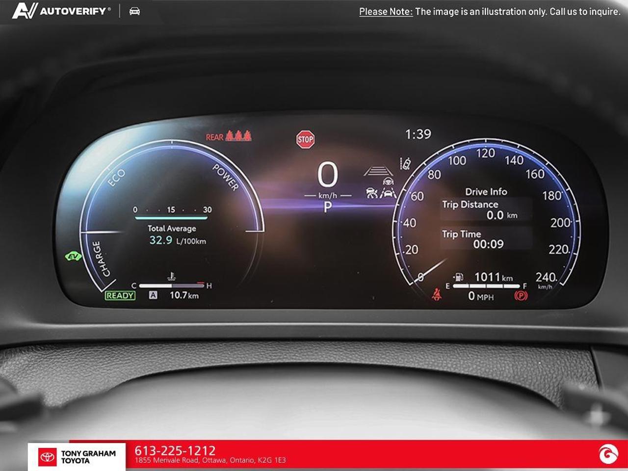 2025 Toyota Crown Signia Limited Photo